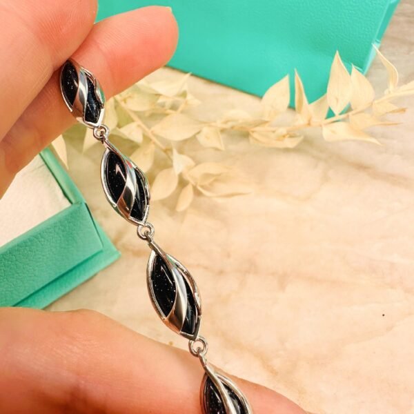 26d96126e29918b1df374ab4e63baf17