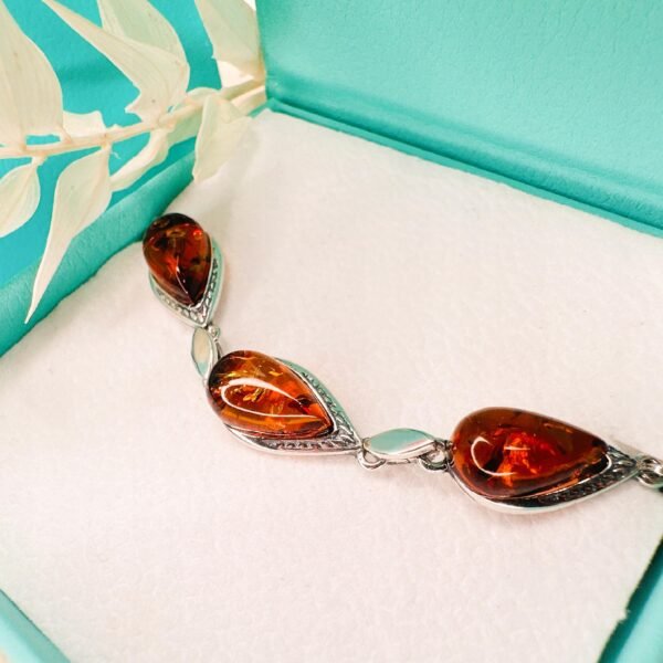 9840fc68e8ef18dbf376e7e145aab0a0