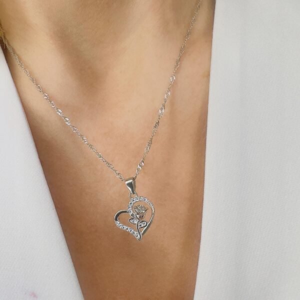 306a8218387ee4e50f866c8e526e99b1