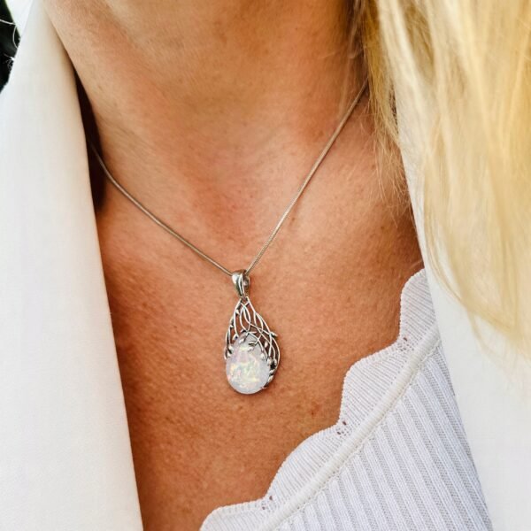 4824a965b7fdd7aa7f1e7b7c392bc945